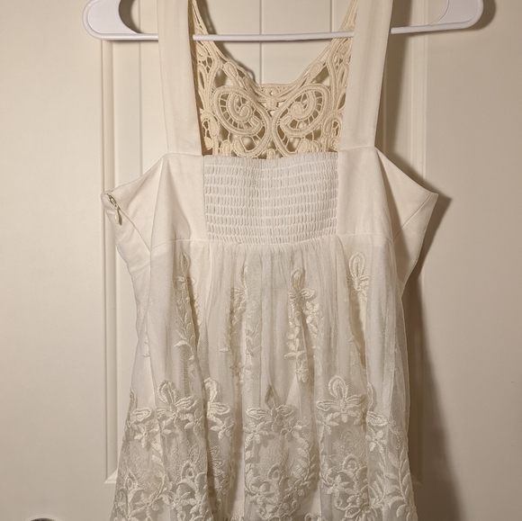 Boston Proper Crocheted Lace Tank Top - Picture 6 of 7